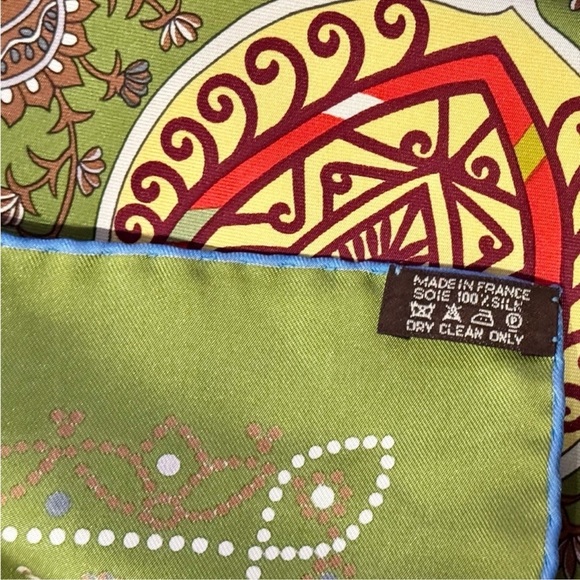 HERMÈS -  "L'Arbre de Vie" - Christine Henry, 2011 Vintage Silk Scarf RARE 90cm - Picture 7 of 13